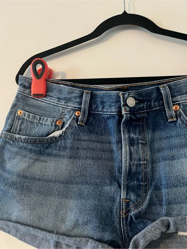 Levi's 501 Womens Denim Cutoff Shorts 31 Button Fly Medium Wash Western - Image 2