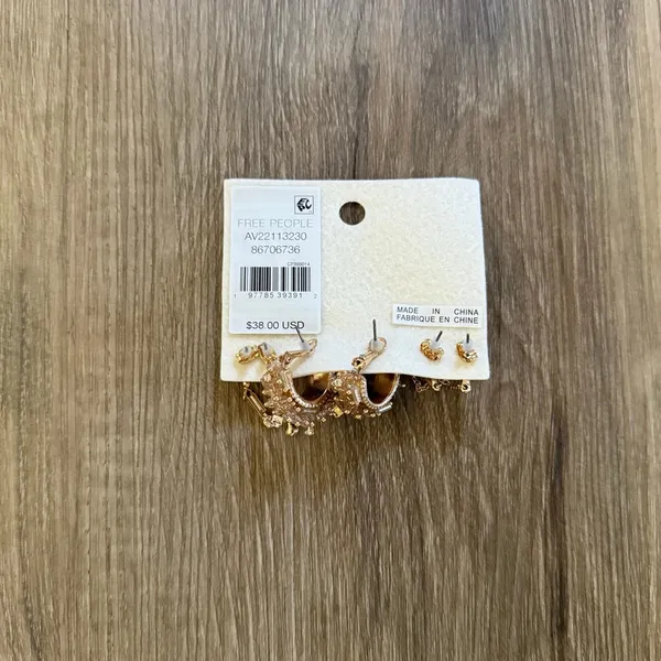 Free People Gold Earring Set with Clear Gems NWT - Image 2