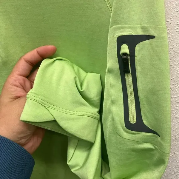 Rei Womens Medium Polyester Blend High Visibility Green Active Top #734 - Image 2