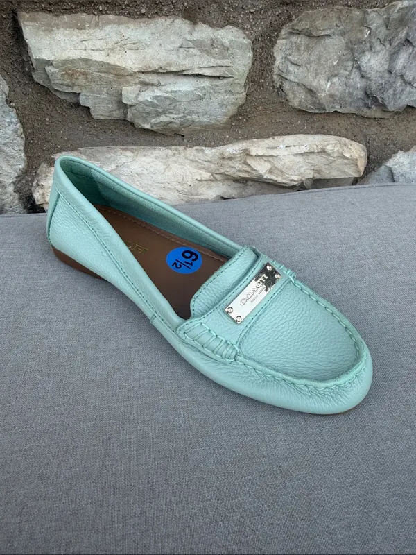 Coach Mint Green Leather Loafers size 6.5 NEW - Image 6