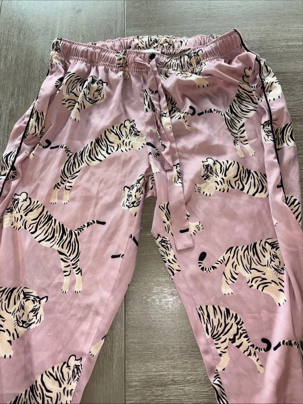 Women's Pink Tiger-Print Pajama Set - Image 5