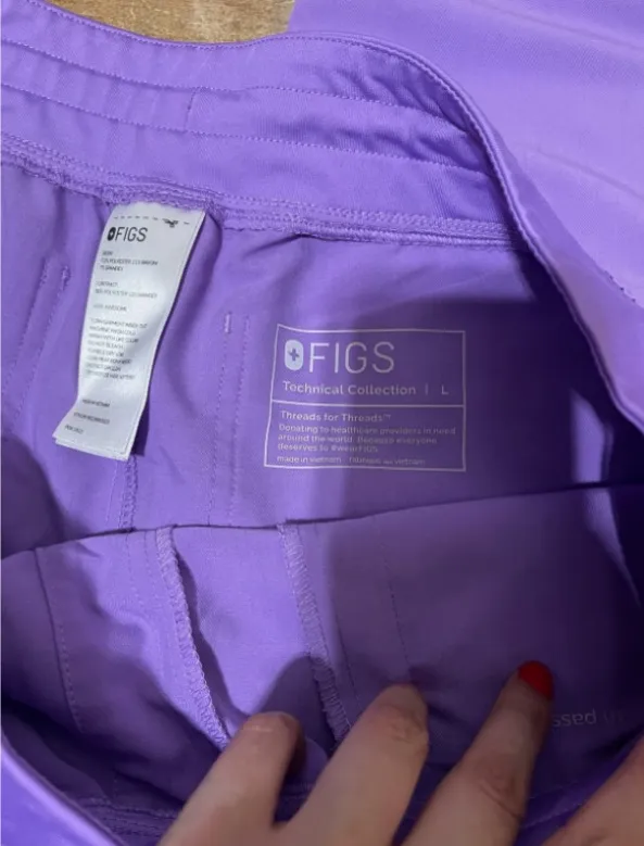 Figs purple scrub set size large - Image 3