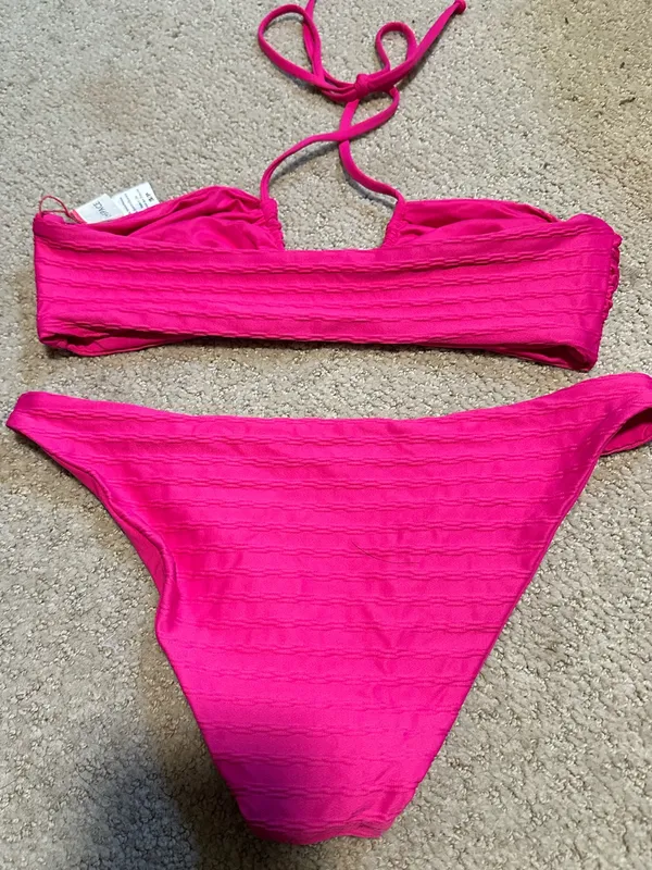 NWOT L*Space textured bikini set hot pink - Image 4