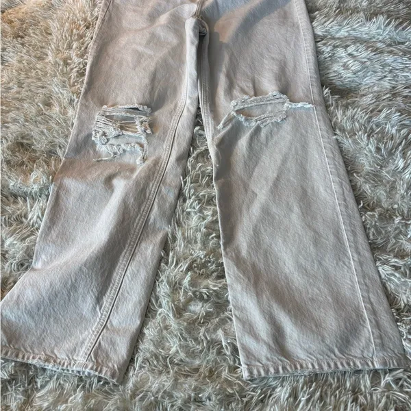 PacSun 90s Boyfriend High Waisted Distressed Straight Leg‎ Grey Jeans Size 32 - Image 3