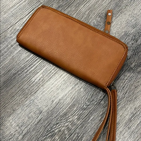 Free people NWOT vegan distressed studded brown zipper wristlet wallet - Image 8