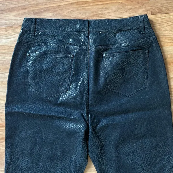 Lafayette 148 Black Shimmer Snakeskin Slim Leg Jeans Size 10 - Image 7