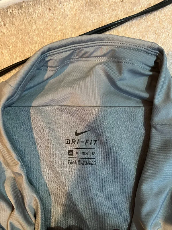Nike shorts - Image 2