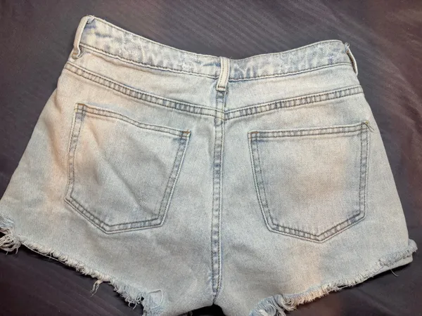 PacSun Jean Mom Shorts Light Wash - Image 2