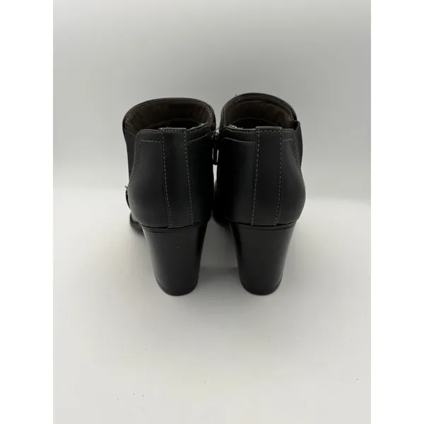 Women’s Eüro Soft Size 8 Black Leather Ankle Boots - Image 4