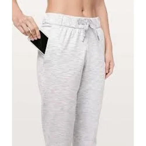Lululemon Pants Womens 8 Grey On The Fly 7/8 Jogger Luxtreme Travel Workout - Image 2