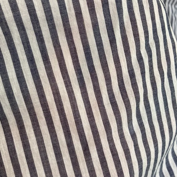 Gap| Lightweight striped Button Down sz Small - Image 7