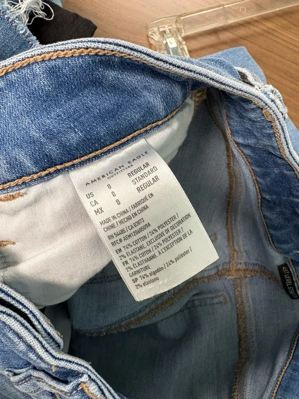 American Eagle Jeans - Image 4