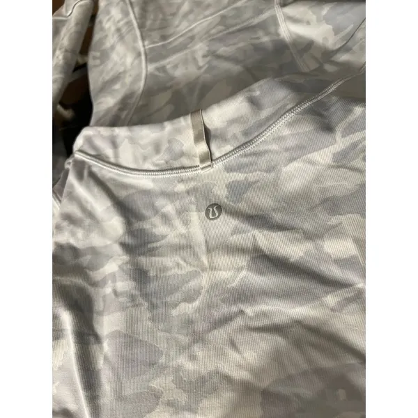 Lululemon Define jacket in Incognito Camo Jacquard Alpine White Womens 8 - Image 5