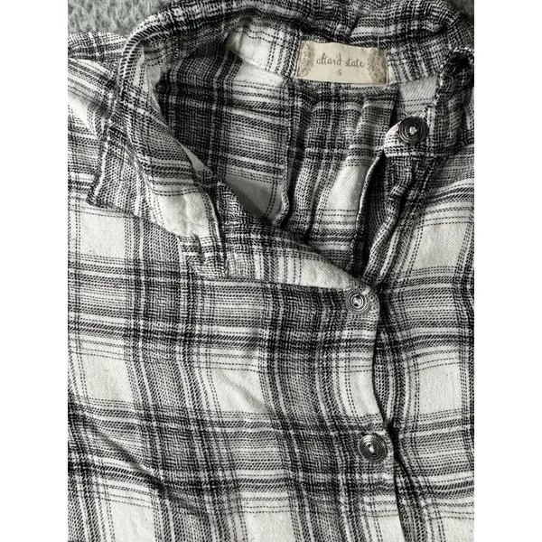 Altar'd State Tunic Shirt Women Small 3/4 Sleeve Button Up Tie Back‎ Cottagecore - Image 8