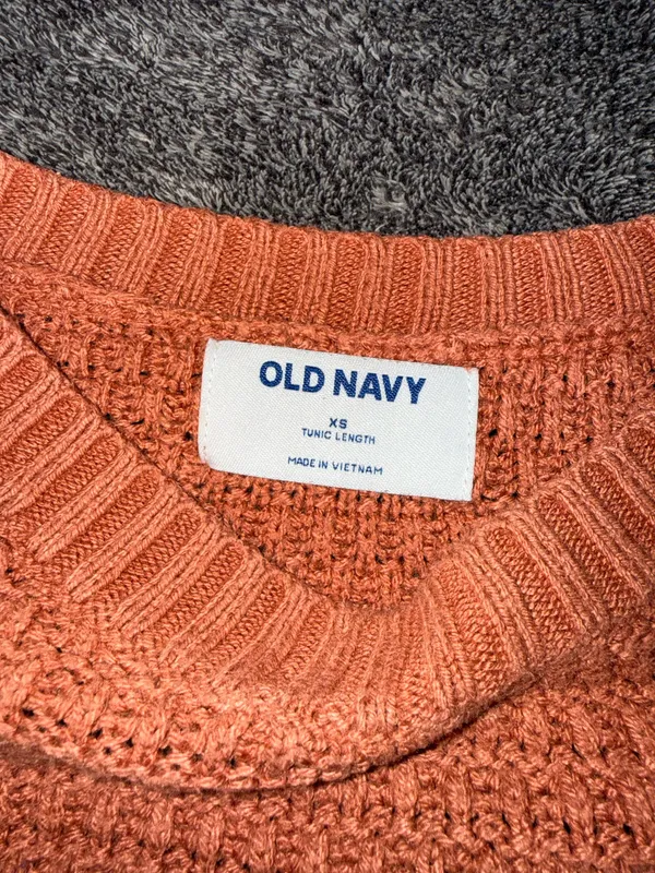Old Navy Sweater Knit - Image 3