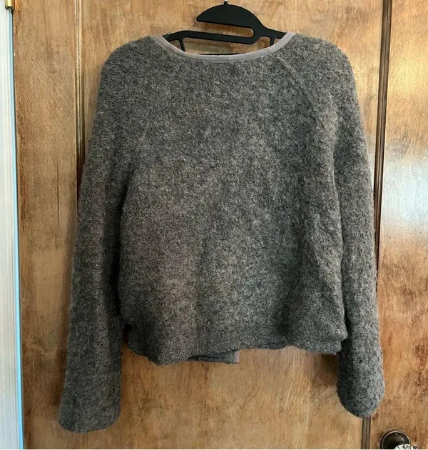 Aritzia Talula Wool Blend Jacket. Size 8 - Image 7