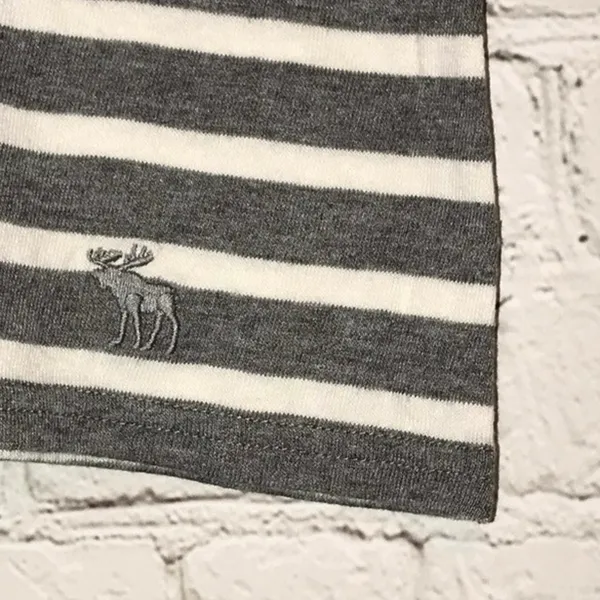 Abercrombie & Fitch Striped Embellished Cropped Shirt‎ - Image 2