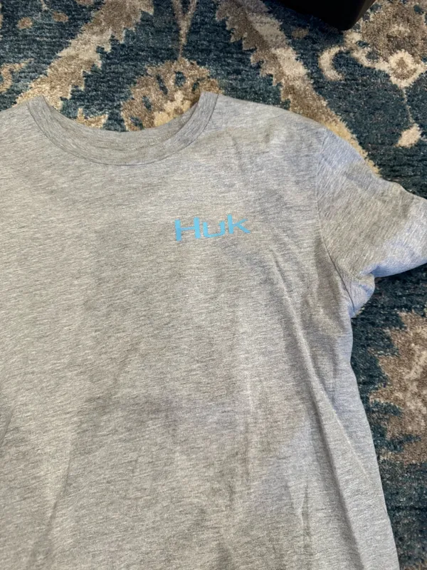 HUK tee Gray Size M - Image 2