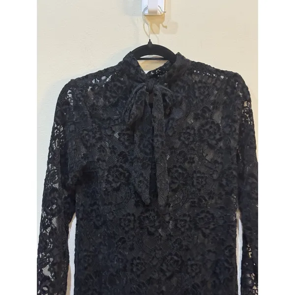 ALOHAS Tiban Black Lace Maxi Dress Mock Neck Bow Size Medium Velvet Long Sleeve - Image 7