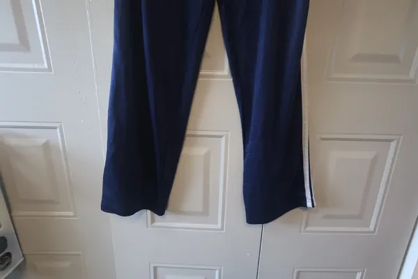 Zoey Beth women's sweatpants sweats jersey in navy blue and white size large. - Image 5