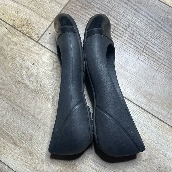 Crocs Flats Womens Size 8 Black Patent Shiny‎ Cap Toe Ballet Slip On Shoes 12300 - Image 6