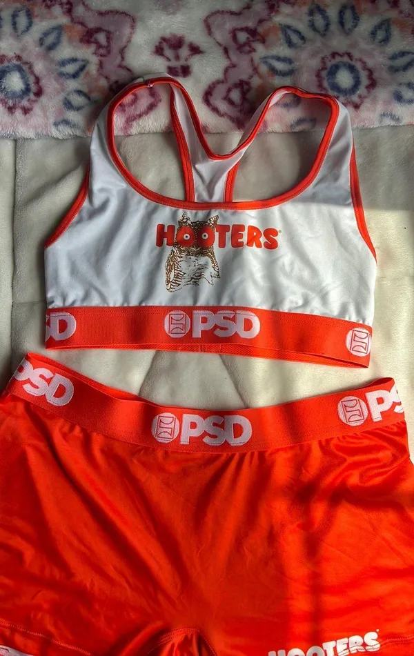 Hooters PSD  Halloween Costume - Image 4
