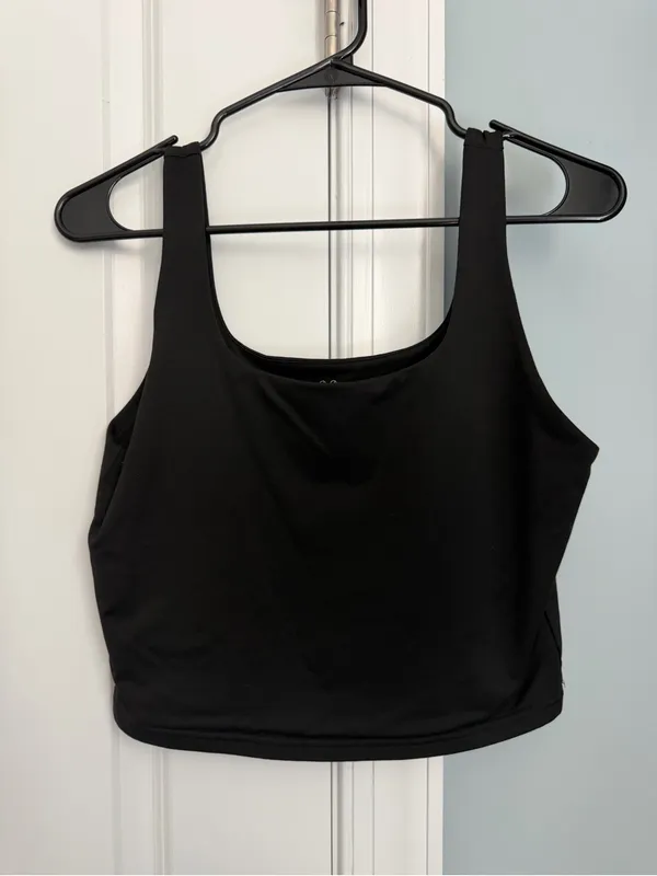 ReoRia Black Square Neck Crop Camisole - Image 3