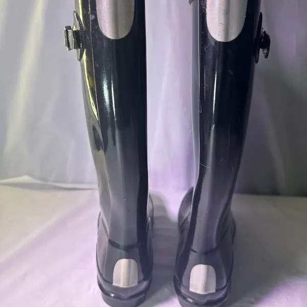 Hunter Black Glossy Rain Boots - Image 6