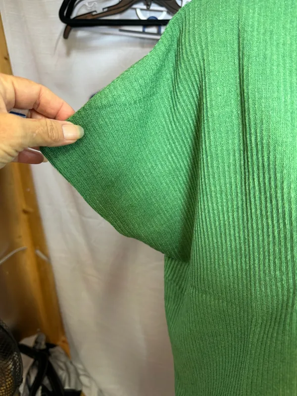 NWOT Zenana v neck sweater top - Image 5