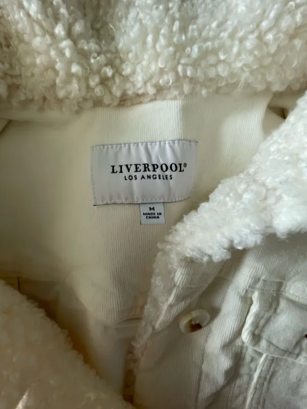 White cropped denim jacket with fur lining and buttons. Size M - Image 5