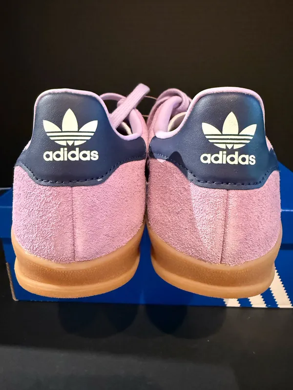 Women’s Adidas Gazelle Indoor size 6W5Y - Image 4