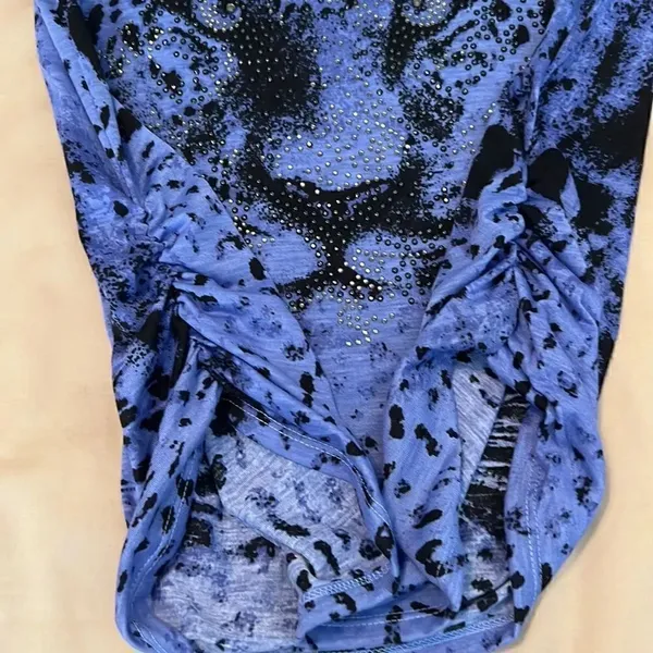 NWT Thomas & Olivia szS Lustry lavender SS leopard print studded rouched Tshirt - Image 4