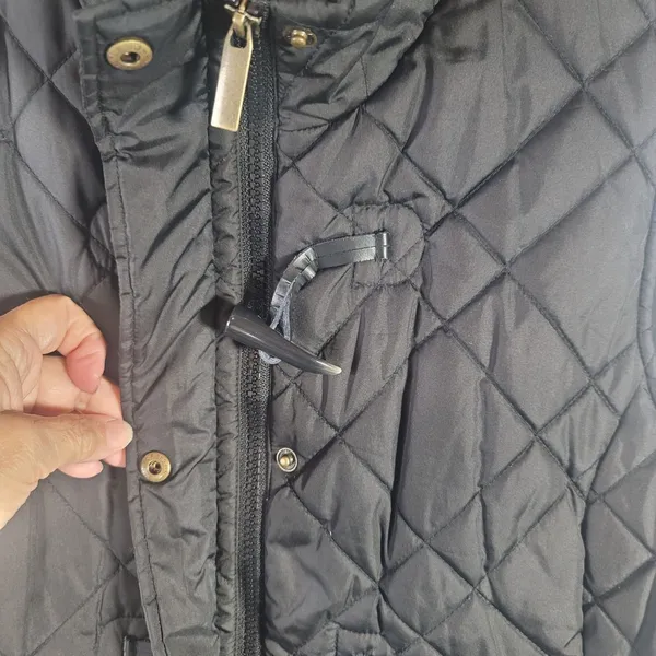 Jones New York Sport Womens Black Quilted Toggle Puffer Vest Size L Unique Hooks - Image 8