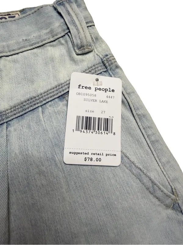 ✨ Free People Silver Lake Denim Mini Skirt Size 27 Light Wash Raw Hem‎ NWT ✨ - Image 4