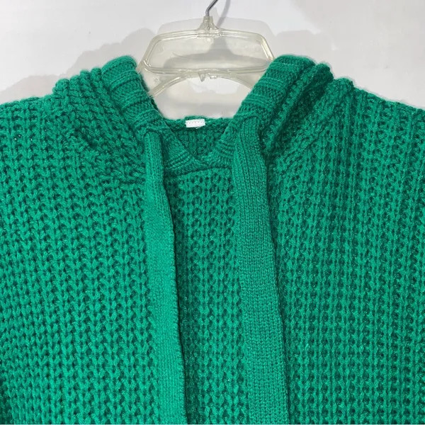 Green Sweatshirt Women’s Medium - Image 2