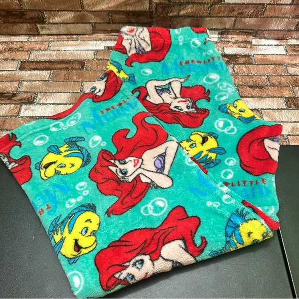 Disney Ariel and Flounder Women’s Pajama Pants - Red and Blue - Image 9