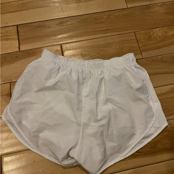 Nike Women's Athletic White Shorts - Image 3