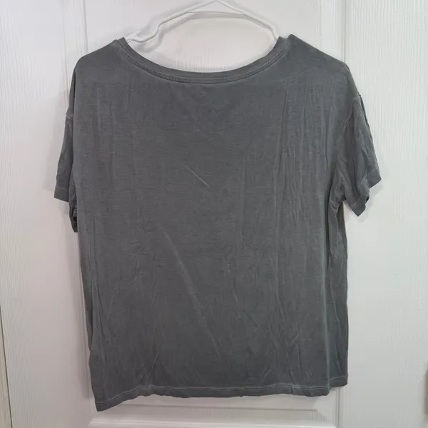 American Eagle gray soft & sexy lightweight stretch cropped pocket shirt small‎ - Image 6