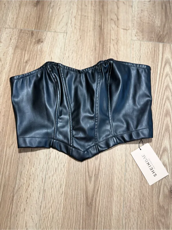 SHEIN Black Faux Leather Strapless Corset Crop Top with Sweetheart Neckline‎ - Image 2