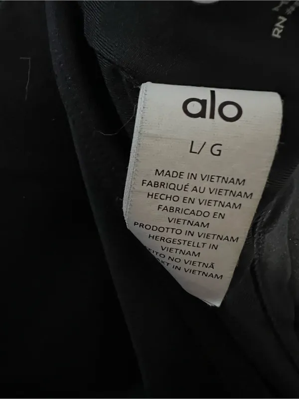 Alo yoga Airlift Intrigue Bra size L - Image 11