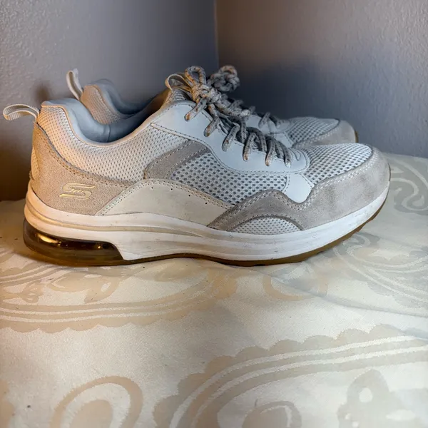 Skechers White and Light Gray Mesh Suede Lace-Up Sneakers size 8 - Image 11