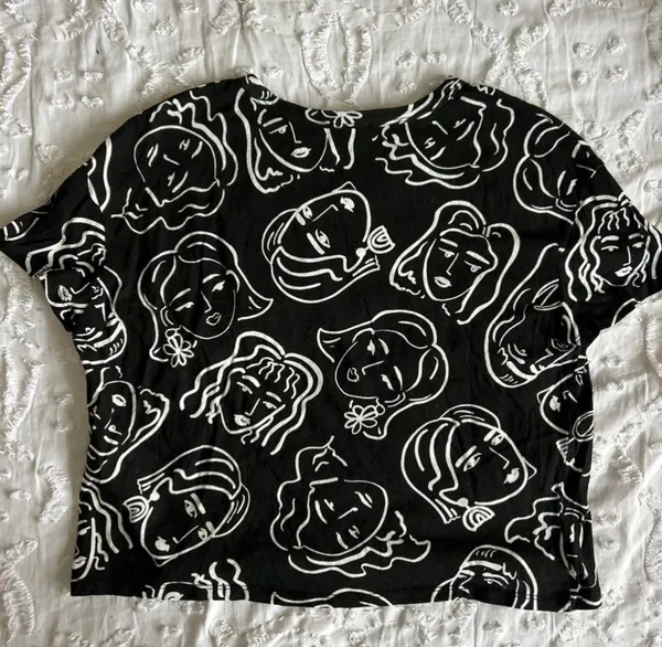 ZARA NEVER WORN S Black White Face Design Crop Top - Image 3