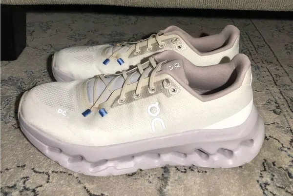 On Cloudtilt Sneakers in Sand lavender Size 9 - Image 6