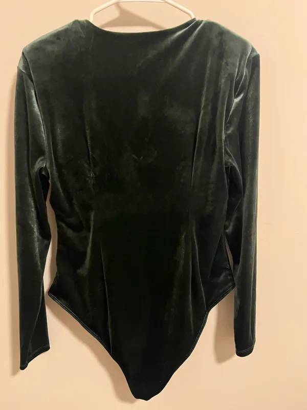 Banana republic emerald green velvet, bodysuit, long sleeve - Image 7