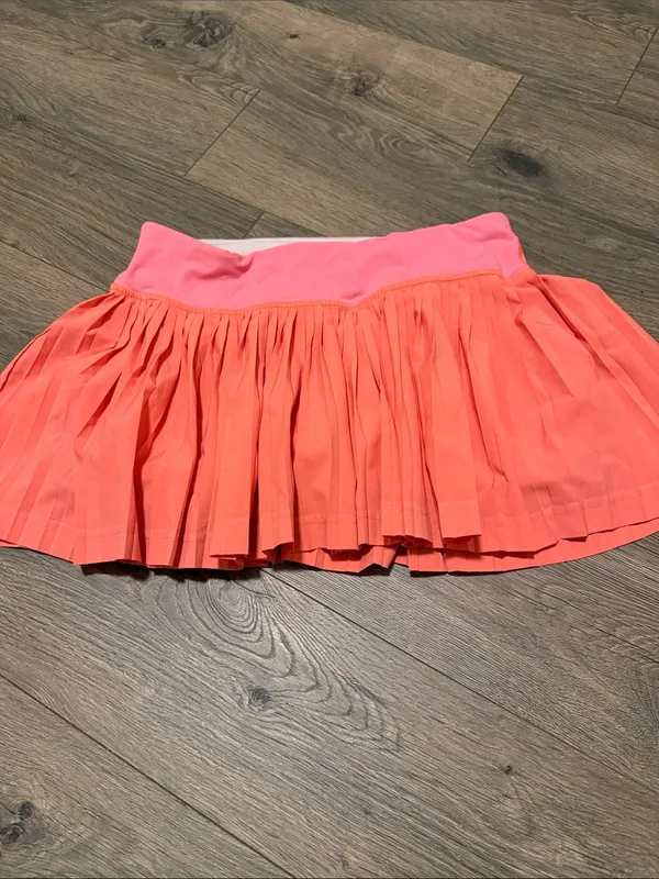 lululemon athletica Pink Waistband Coral Pleated skort size 6 - Image 2