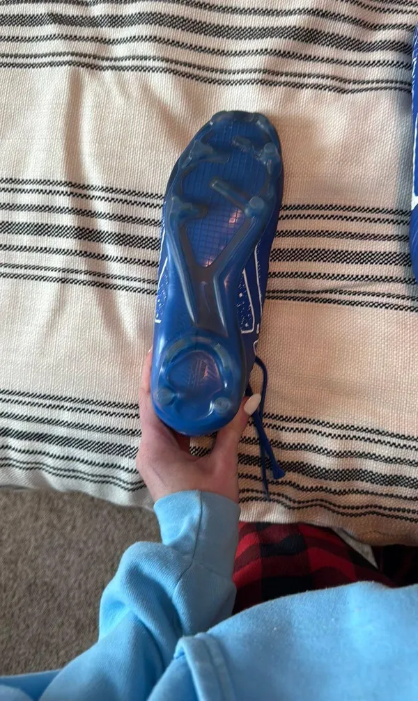 Nike Soccer Cleats - Image 3