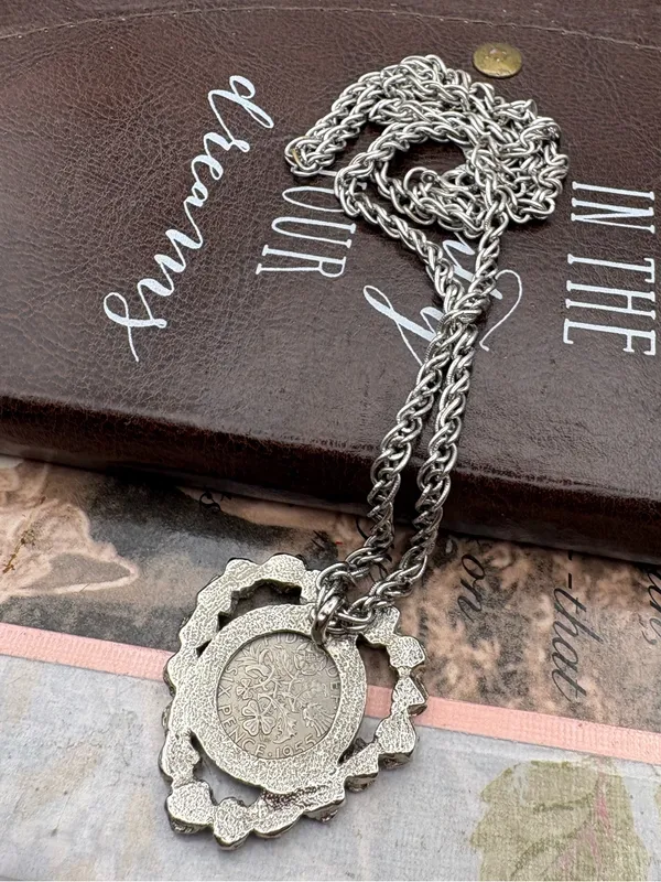 Queen Elizabeth II Sixpence Coin Rose Heart Necklace 24” - Image 4
