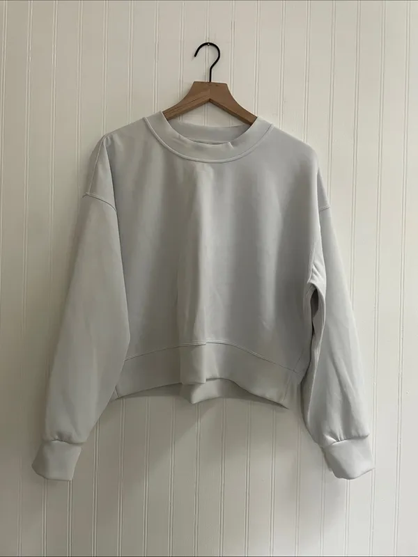 LULULEMON Softstreme Perfectly Oversized Cropped Crew in Vapor Size 8 - Image 2