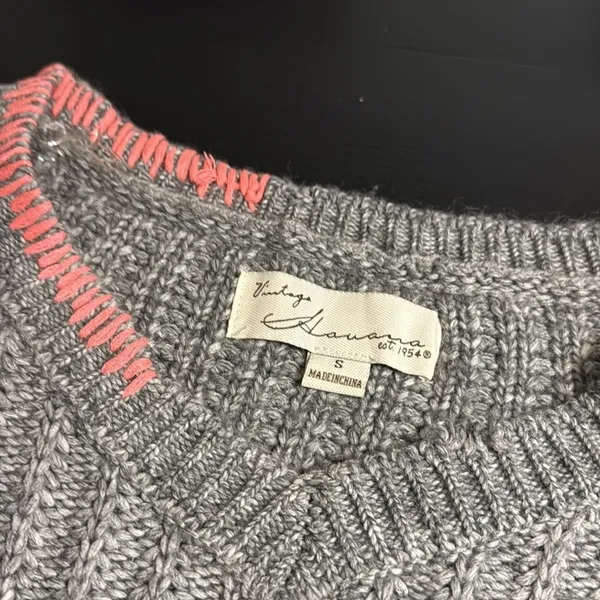 Vintage Havana‎ happy face Gray V-Neck Sweater with Pink Details - Image 2