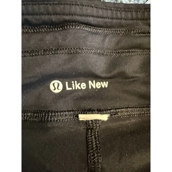Lululemon Camo Athletic Skirt Shorts Tennis Golf Running‎ Workout Women's - Image 3